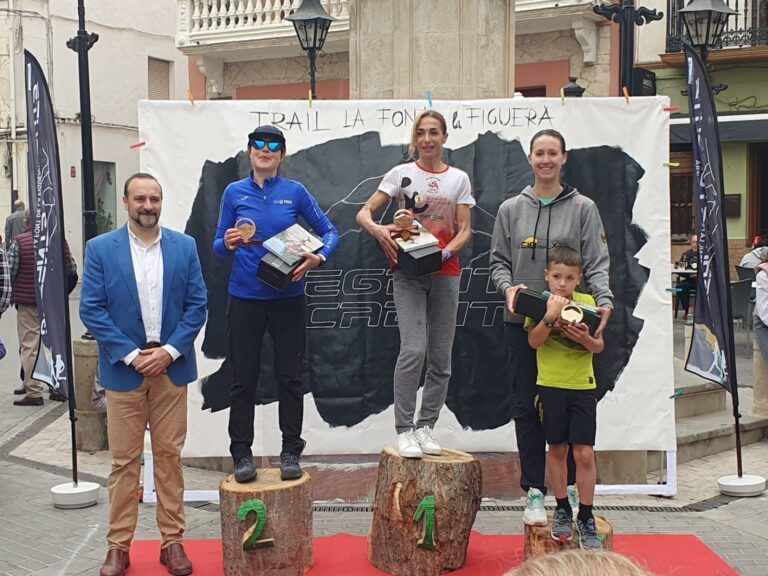 Stela Carbonell sube al tercer escalón del podio en el “Trail Gegants i Cabuts” de Font de la Figuera